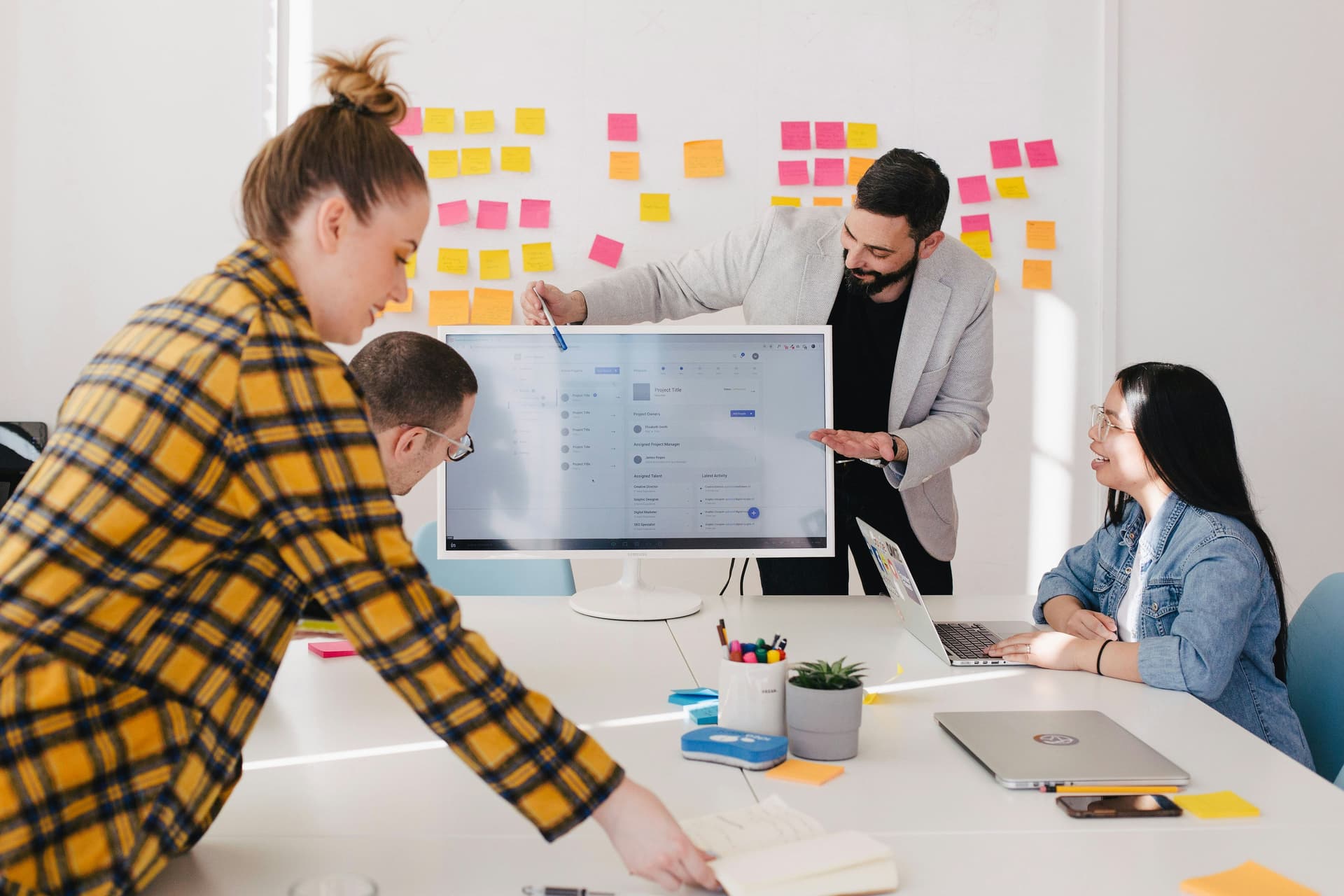 Life at DataLabs team collaboration
